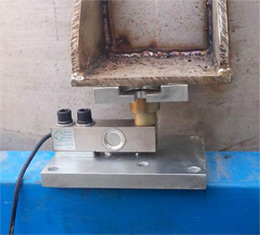 Load cells for concrete mixing plant